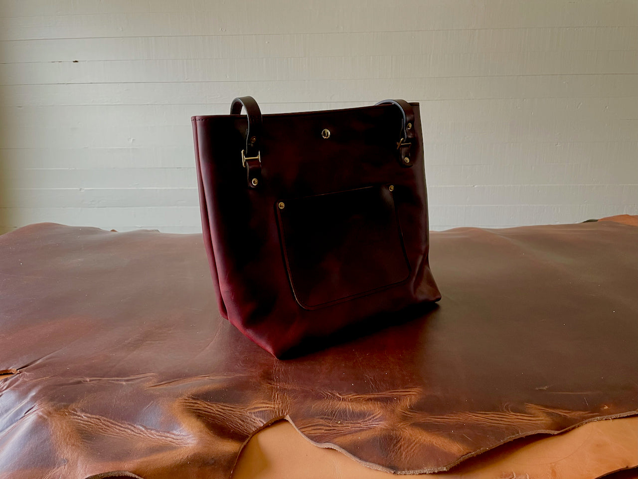 Tote #5008 | OXBLOOD | MEDIUM