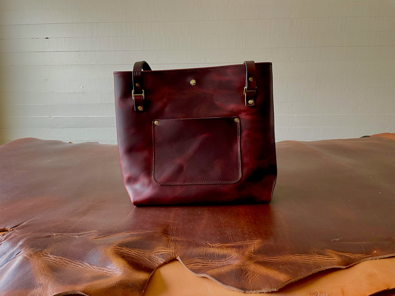 Tote #5008 | OXBLOOD | MEDIUM